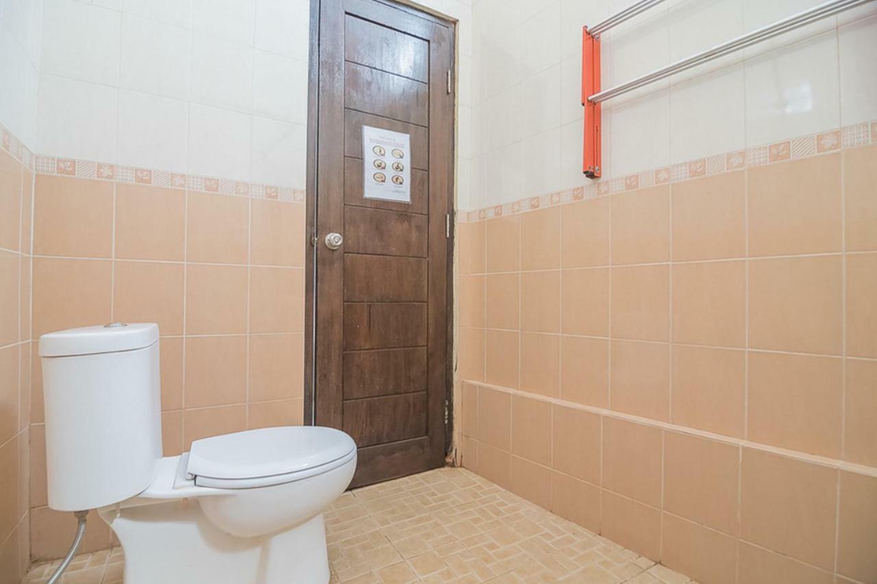 Reddoorz Near Jatinangor Town Square Otel Dış mekan fotoğraf